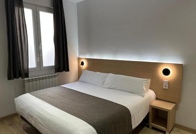 غرفة سوبيريور, Hostal Sol Square Madrid