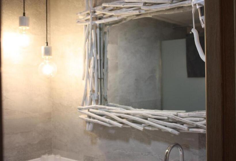 Номер Deluxe, Hostal Cervantes Playa