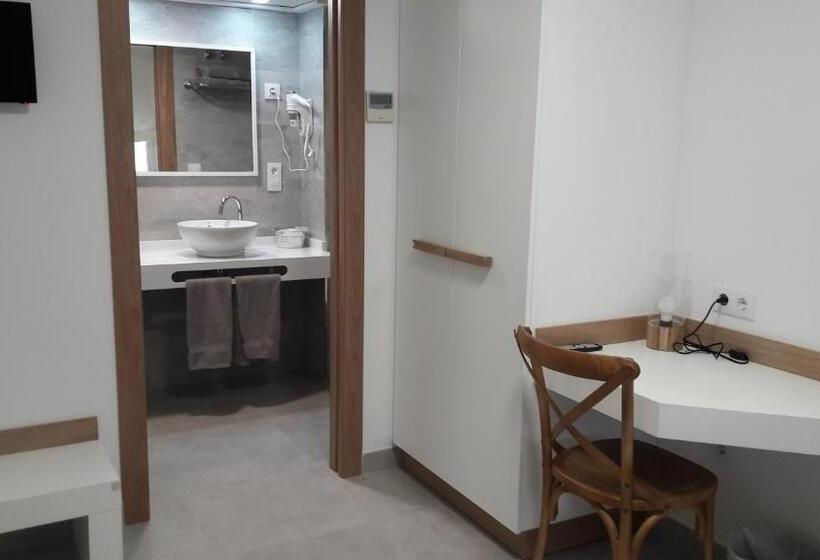 Номер Superior Одноместный, Hostal Cervantes Playa