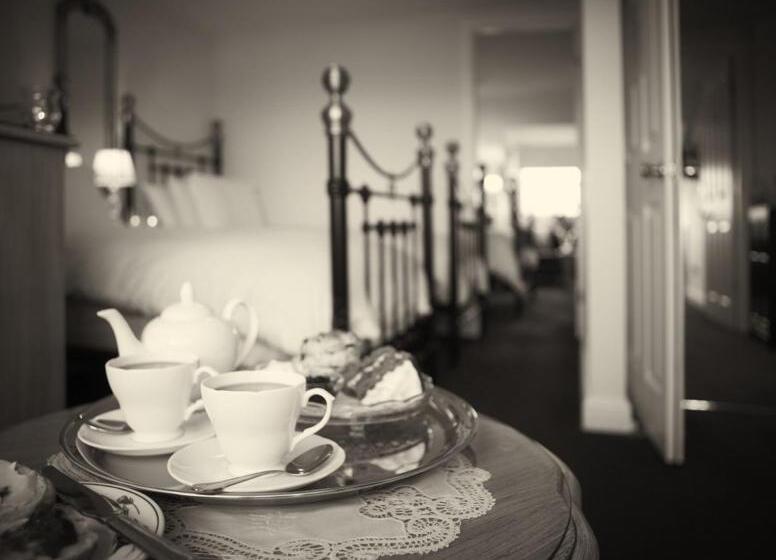 Четырехместный Номер Стандарт, Filey Grange Guest House