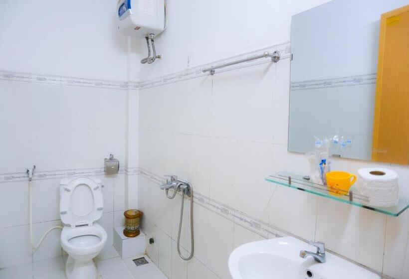 اتاق استاندارد چهار تخته, Sea Homestay