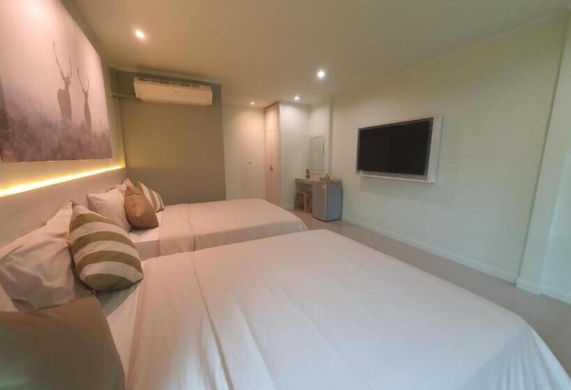 اتاق سوپریور چهار تخته, Aob Oun Homestay