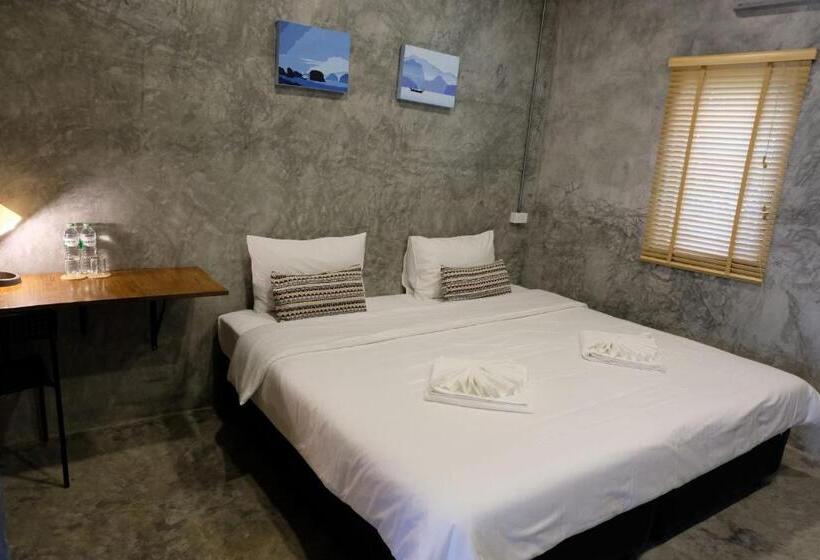 اتاق لوکس, The Simple Koh Yao Noi