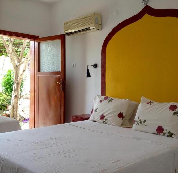Трехместный Номер Комфорт, Sunset Boutique Hotel & Apartments
