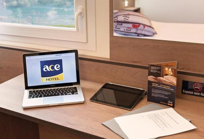 Семейный Номер, Ace Hôtel Salon De Provence