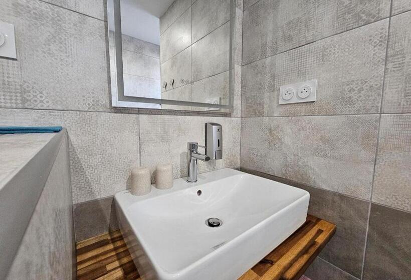 Апартаменты 2 Спальни, La Casa Del Arti  Chambres D Hotes