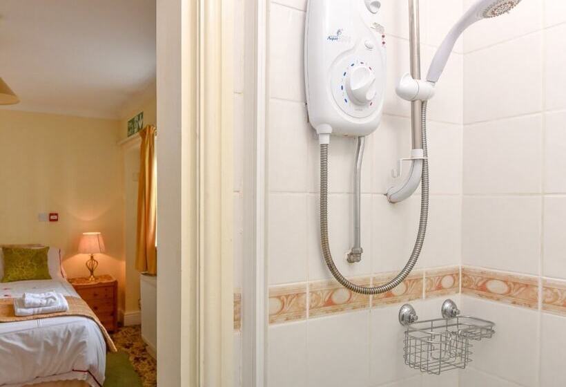 Номер Стандарт, The Warren Guest House
