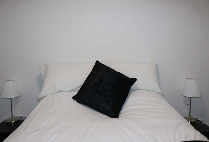 غرفة قياسية, Moorside Lodge