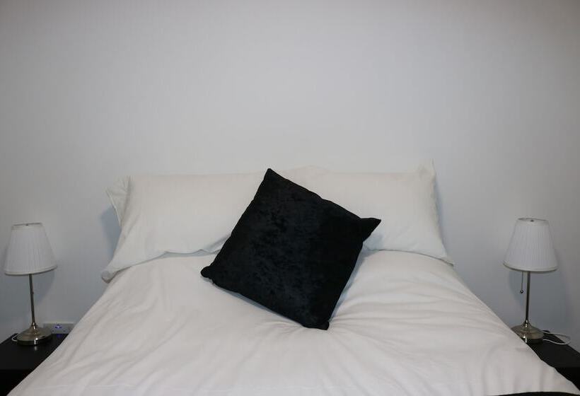 غرفة قياسية, Moorside Lodge