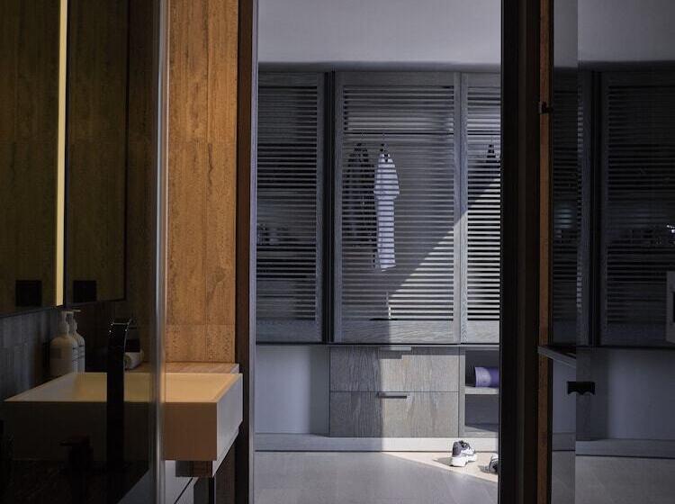 اتاق لوکس با چشم‌انداز شهر, Equinox Hotel Hudson Yards New York City