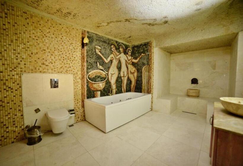 스위트 킹사이즈 침대, Caftan Cave Suites