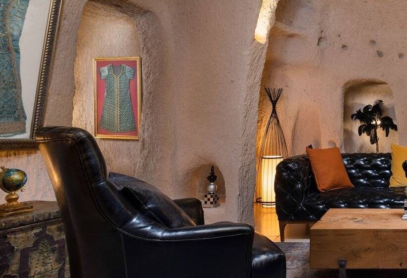스위트, The Rupestral House