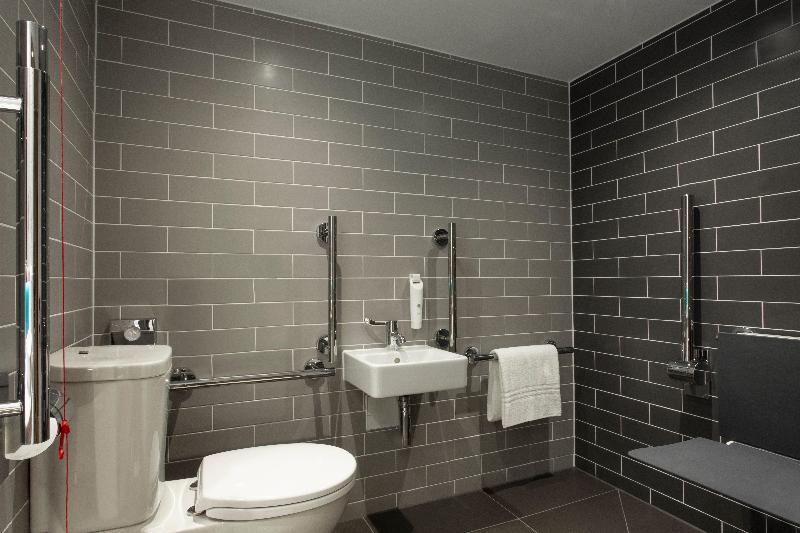 اتاق استاندارد برای معلولان, Holiday Inn Express   Barrow In Furness & South Lakes, An Ihg