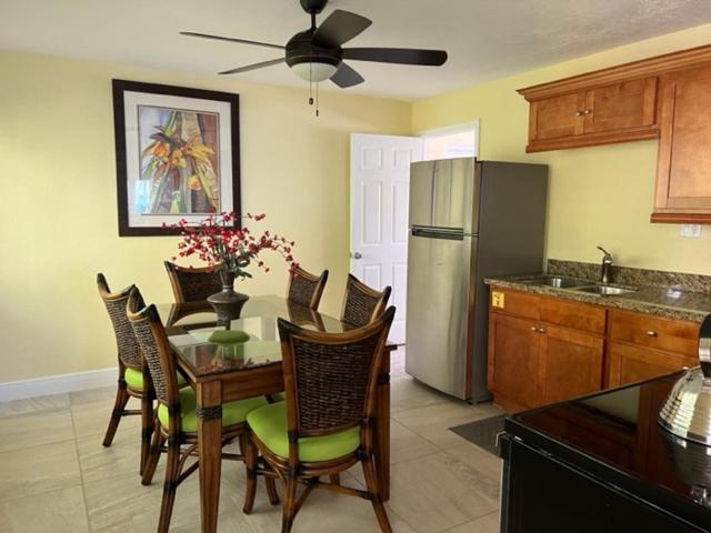 Вилла 1 Спальня, Coconut Bay Resort   Key Largo