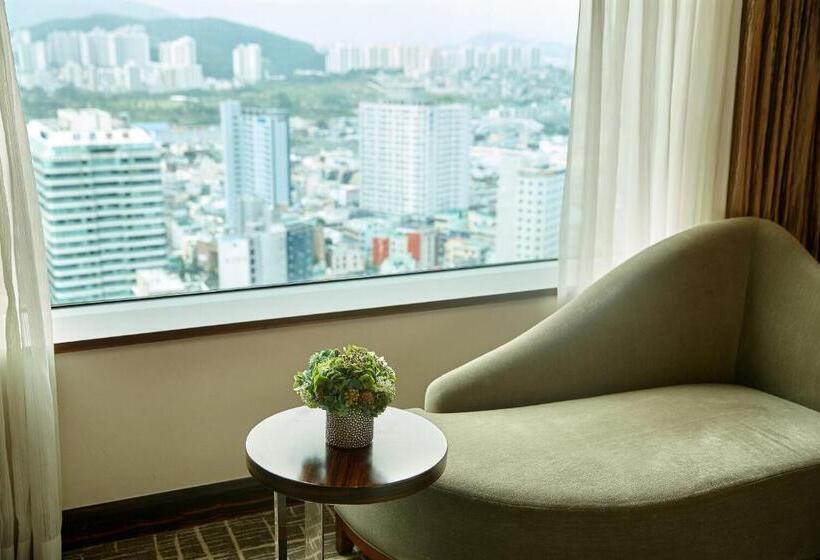 Номер Deluxe, Lotte Hotel Busan