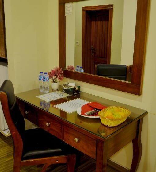 سوییت جونیور با بالکن, Holiday Grand Resort Bhurban