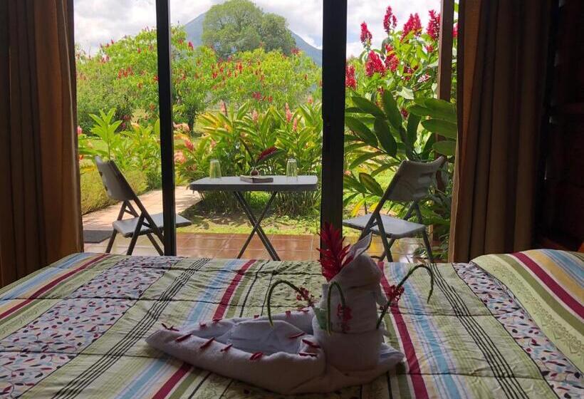 Comfort room with balcony, Villas Vista Arenal
