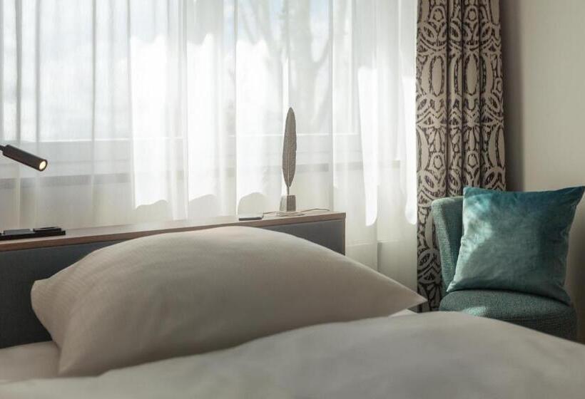 Номер Стандарт Индивидуальный, Garner Hotel Hamburg Nord, An Ihg