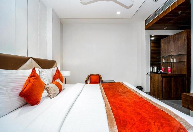 اتاق لوکس, Amritsar Grand