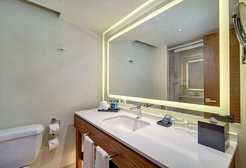 Deluxe Suite Sea View, Royalton Grenada, An Autograph Collection Allinclusive Resort