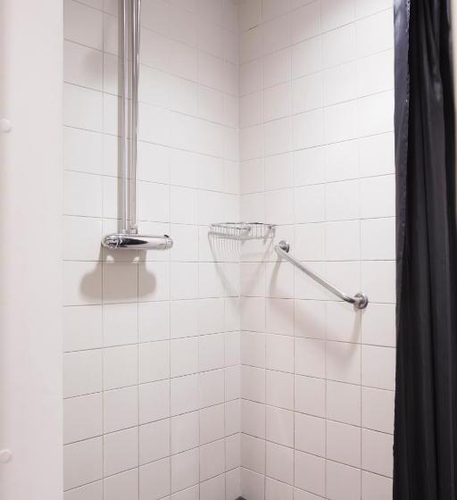 패밀리 룸 공용 욕실, Best Western Kom Hotel Stockholm
