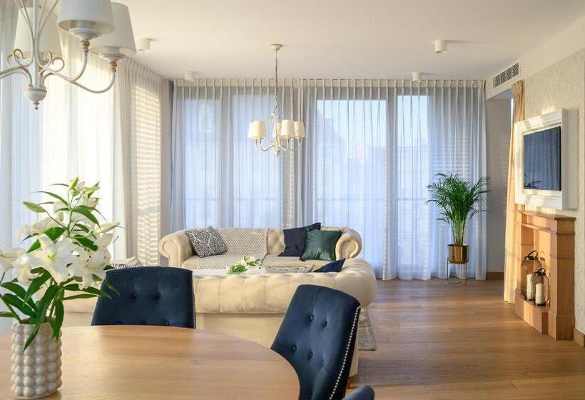 1 Bedroom Penthouse Apartment, Inqse Wrocław Marina