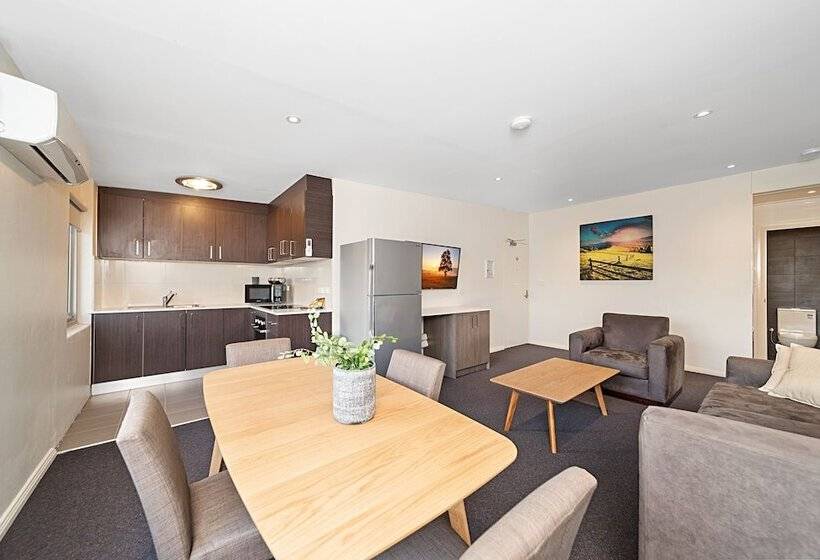 带1个卧室的豪华公寓, Carlton Suites