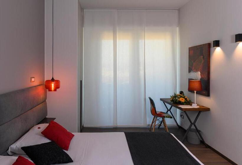 Superior Room with Terrace, B&b The Attico