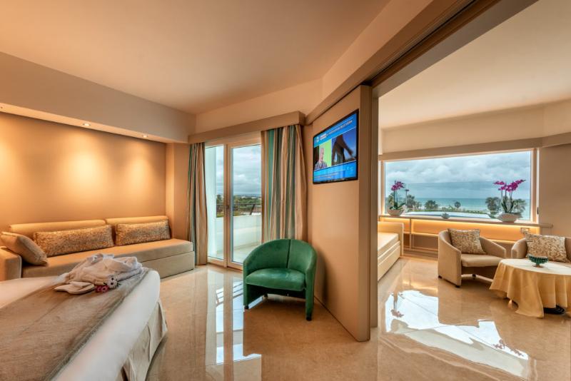 Люкс Вид на Море, Acacia Palace