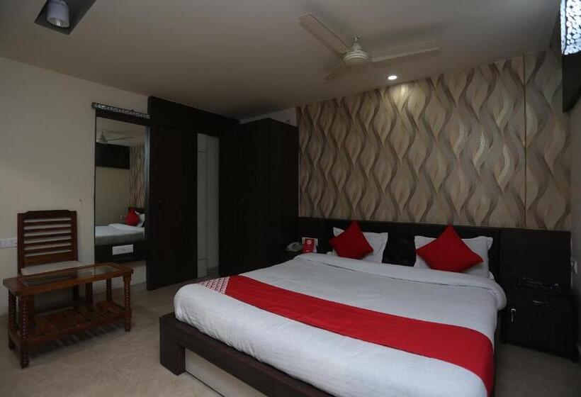 Номер Стандарт, Crown Plaza By Oyo Rooms
