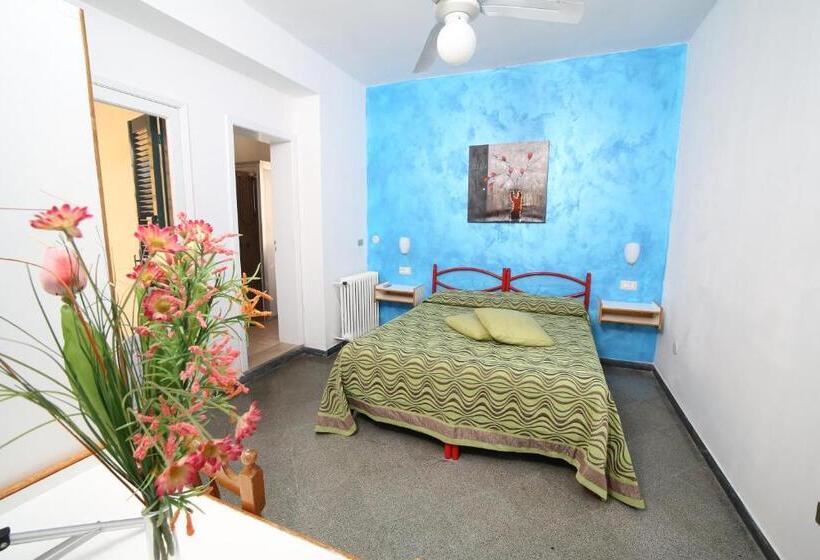标准间, Albergo 2 Mari