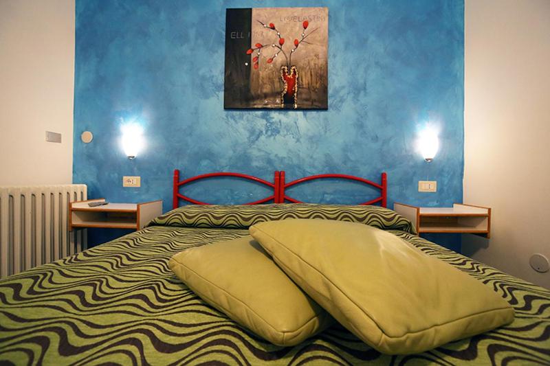 家庭间, Albergo 2 Mari