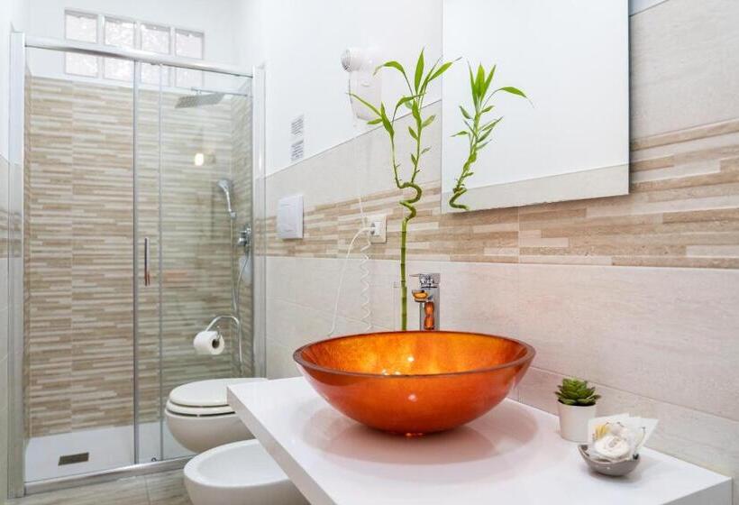 اتاق استاندارد سه نفره, Portosalvo Rooms