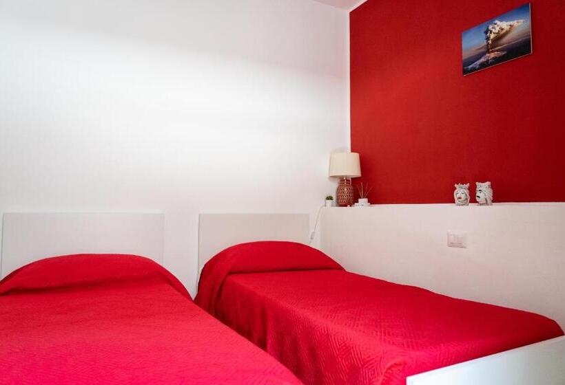 اتاق خانوادگی, Portosalvo Rooms