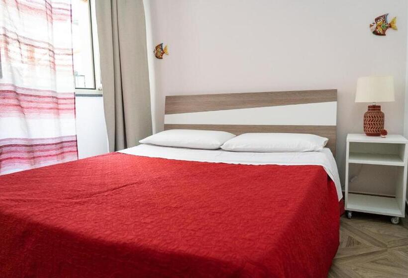 اتاق خانوادگی, Portosalvo Rooms