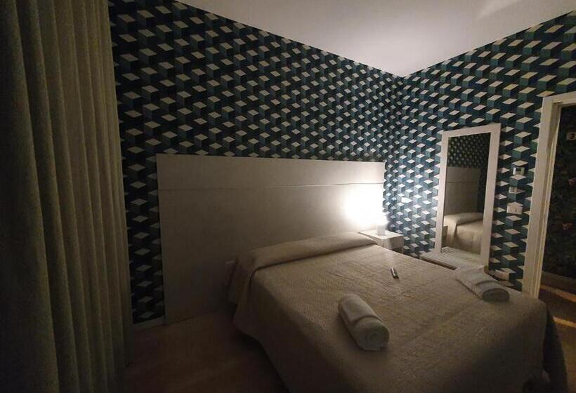 Номер Стандарт Вид на Сад, B&b 1951