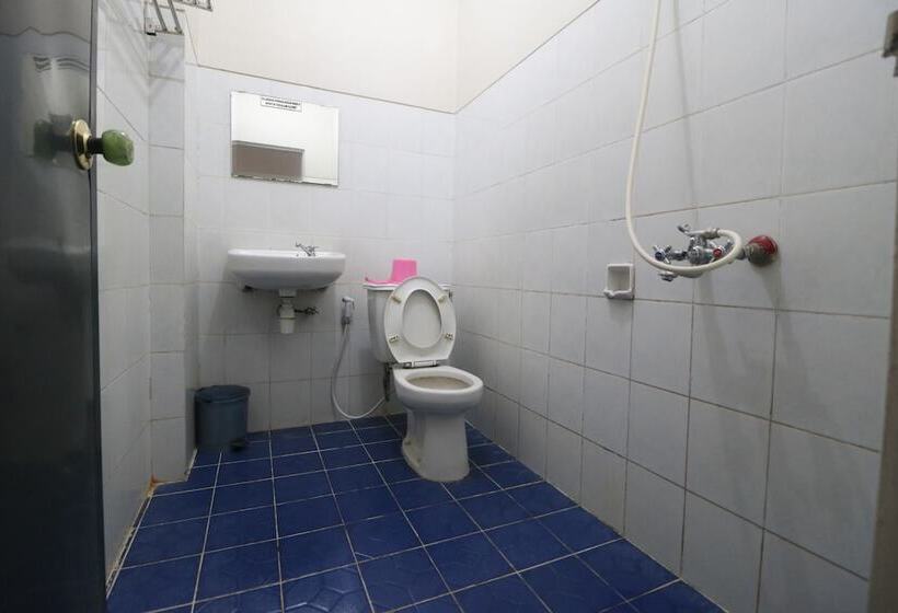 Номер Стандарт, Reddoorz Plus @ Jalan Raden Intan Lampung