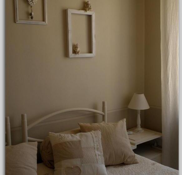 家庭套房, Cascina Luvot