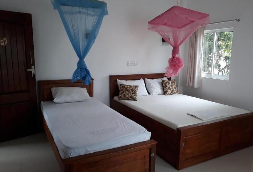 Номер Deluxe с Балконом, Anna Tourist Inn