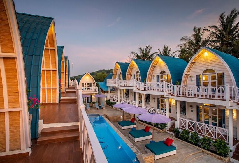 اتاق لوکس با چشمانداز استخر, Santorini Beach Resort