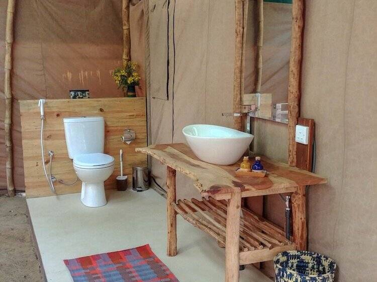 Deluxe Tent, Back Of Beyond Dune Camp Yala
