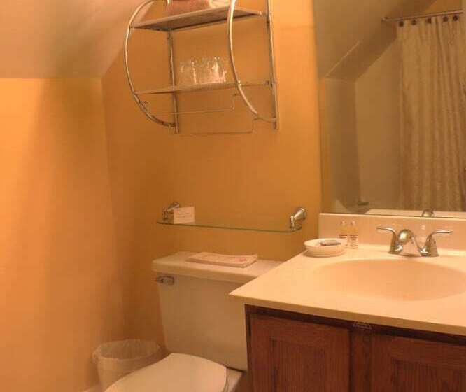 سوییت, 50 Lincoln Short North Bed & Breakfast