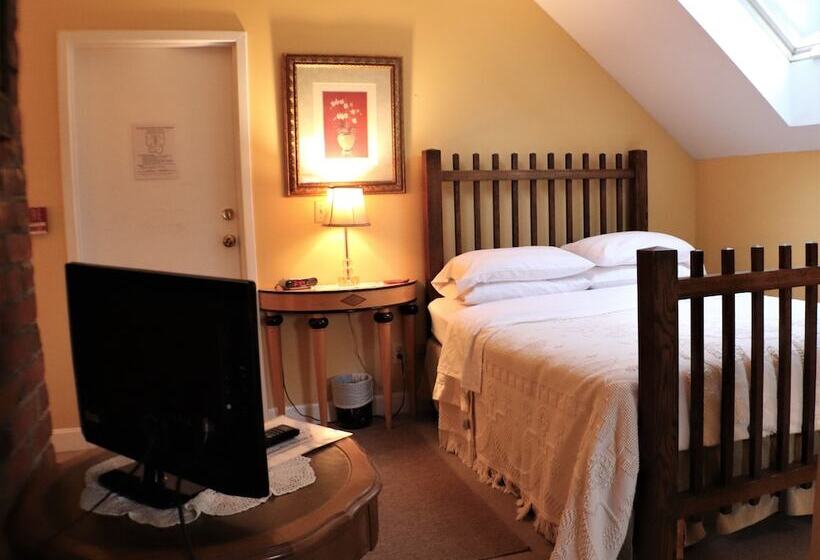 سوییت, 50 Lincoln Short North Bed & Breakfast