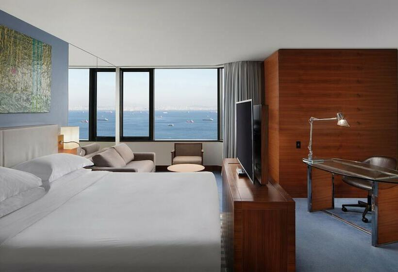 Habitación Premium Vista al Mar., Sheraton Istanbul Ataköy