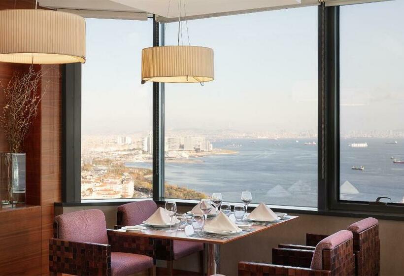 Клубный люкс с видом на море, Sheraton Istanbul Ataköy