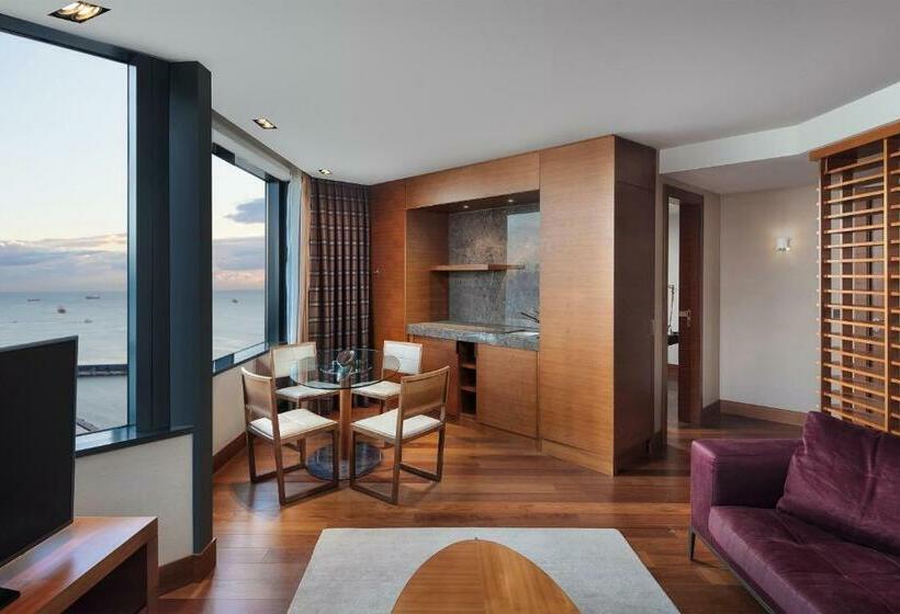 Люкс Executive Вид на Море, Sheraton Istanbul Ataköy