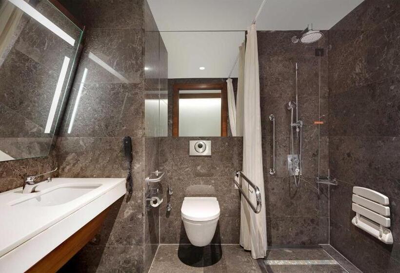 Habitación Premium Vista al Mar., Sheraton Istanbul Ataköy