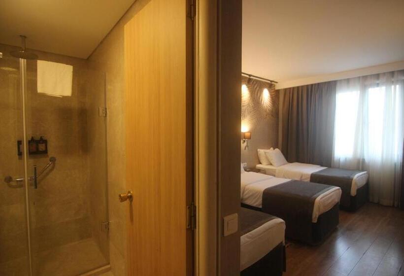 スタンダードトリプルルーム, Riva Hotel Taksim