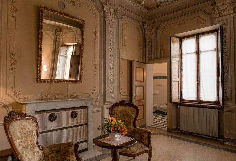 주니어 스위트, Albergo Real Castello