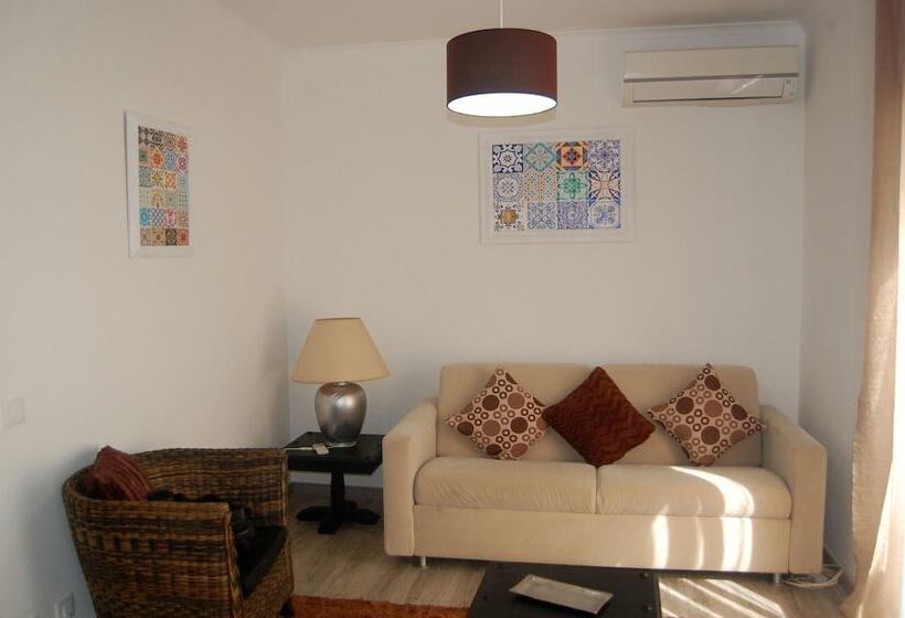 آپارتمان 1 خوابه با تراس, Suites Inn Lagos